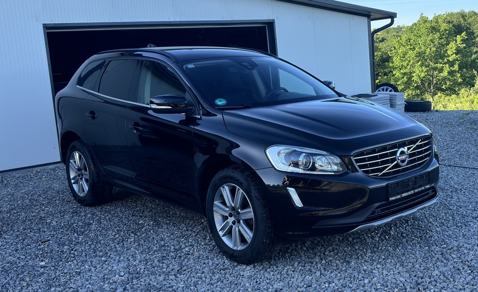 Volvo XC60 2.0 D4*Navi*Xenon*Kamera*Reg 4/27*Ne plaća se prijenos, pogled izvana - slika 3