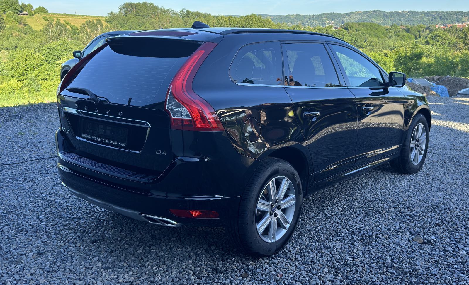 Volvo XC60 2.0 D4*Navi*Xenon*Kamera*Reg 4/27*Ne plaća se prijenos, pogled izvana - slika 4