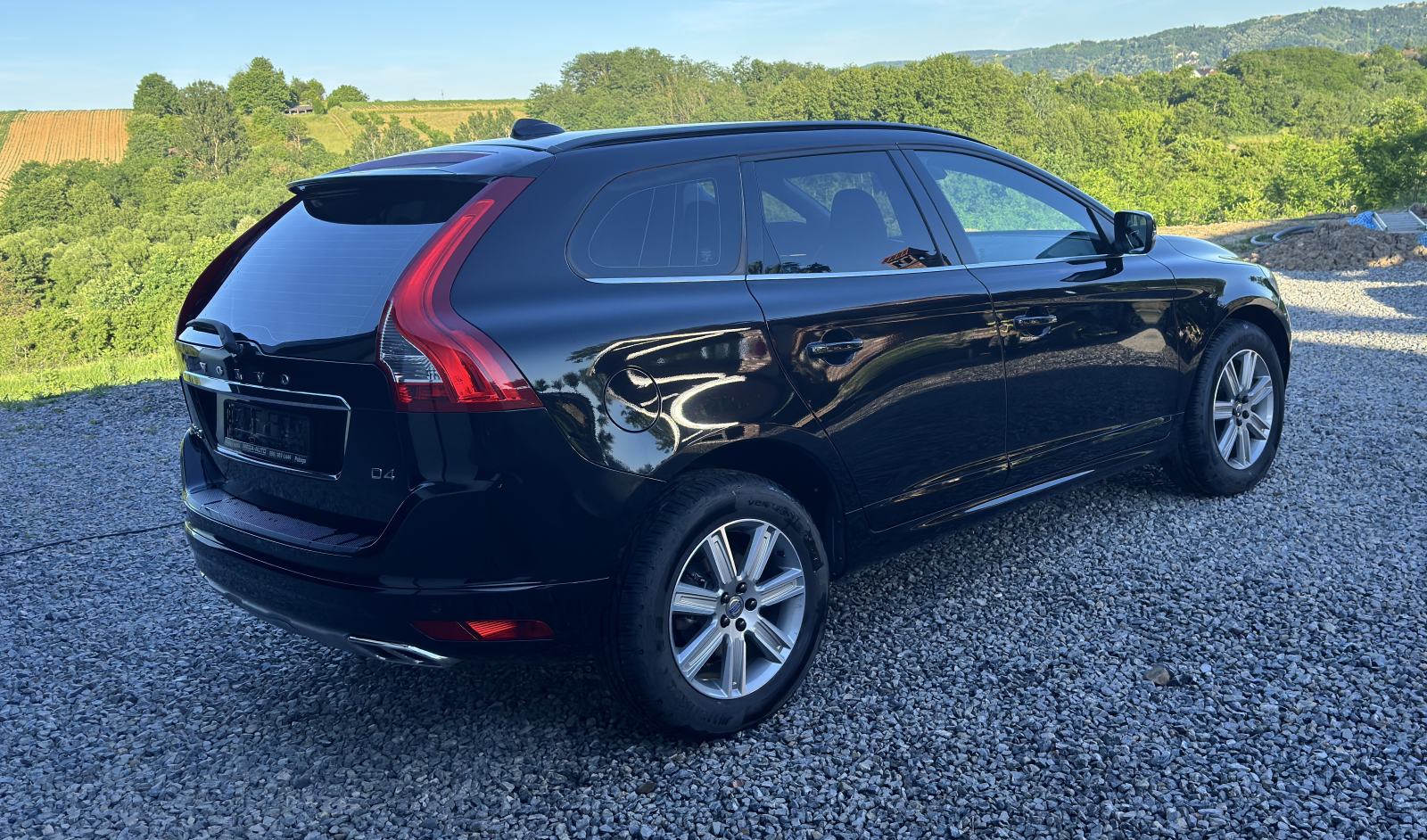 Volvo XC60 2.0 D4*Navi*Xenon*Kamera*Reg 4/27*Ne plaća se prijenos, fotografija 8