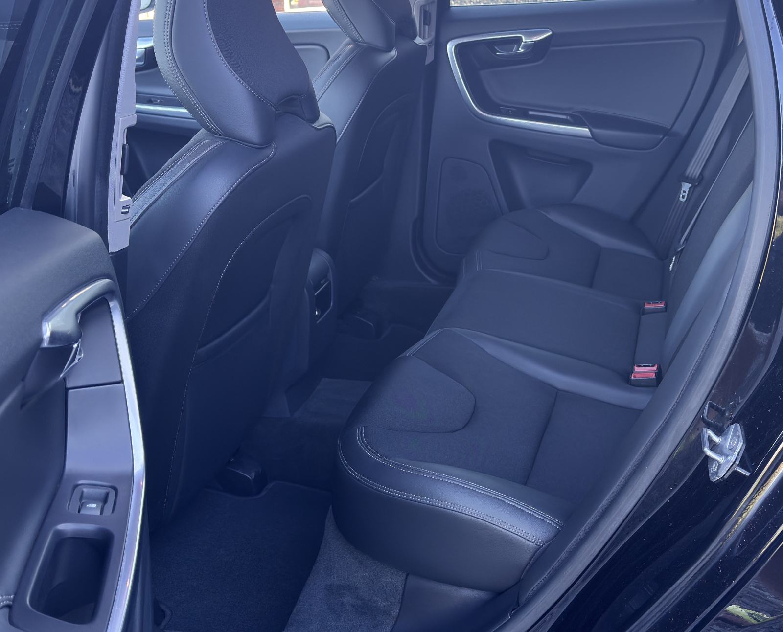 Volvo XC60 2.0 D4*Navi*Xenon*Kamera*Reg 4/27*Ne plaća se prijenos, fotografija 19