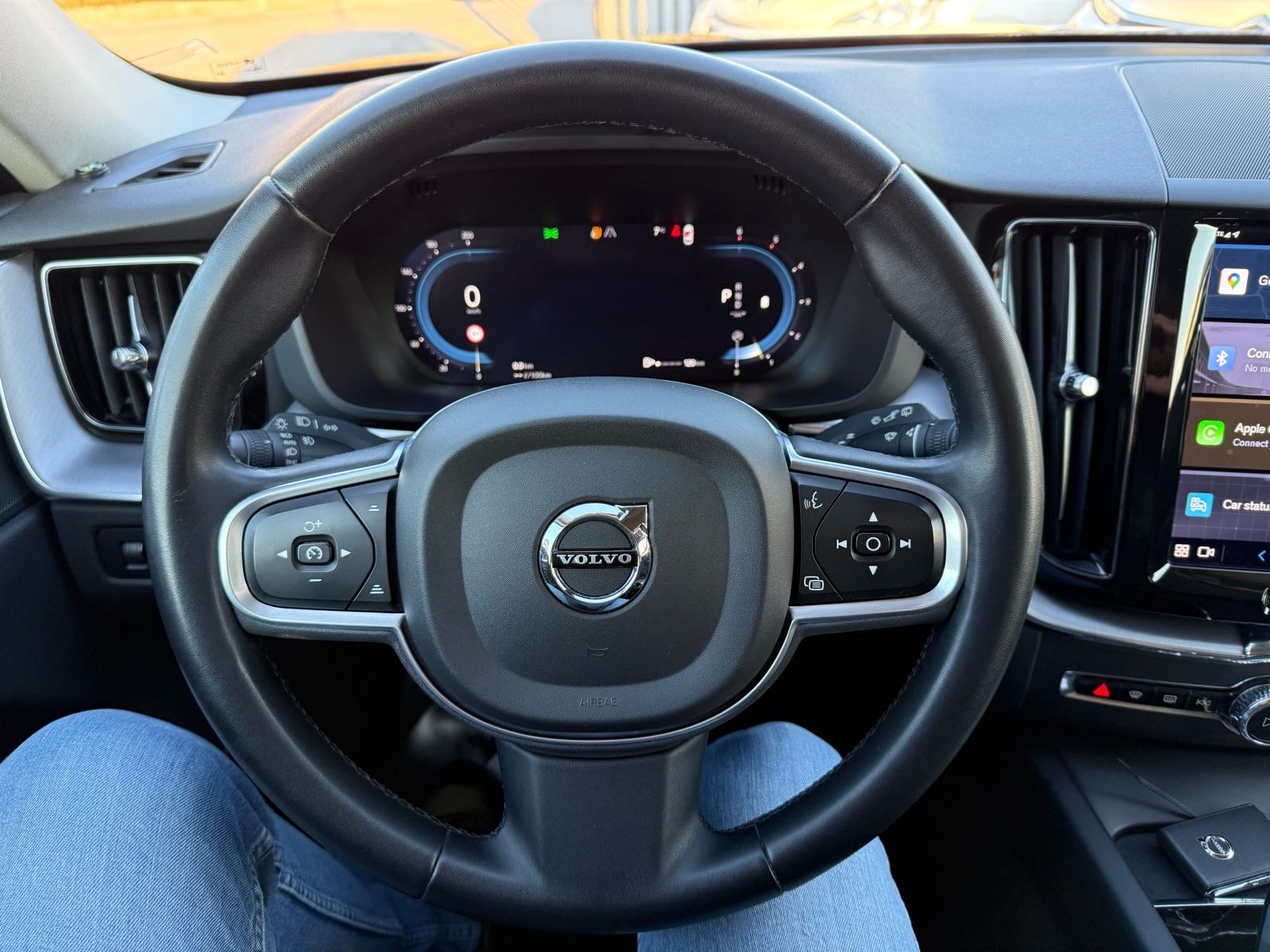 Volvo XC60 B4d AWD Aut. | Rediz. | 2022 | 197 KS | JAMSTVO | Dostava, fotografija 17