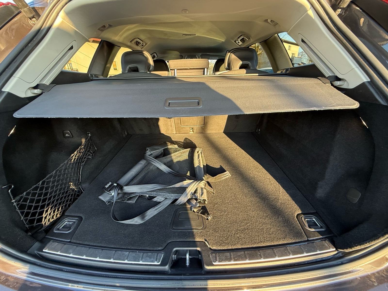 Volvo XC60 B4d AWD Aut. | Rediz. | 2022 | 197 KS | JAMSTVO | Dostava, fotografija 13