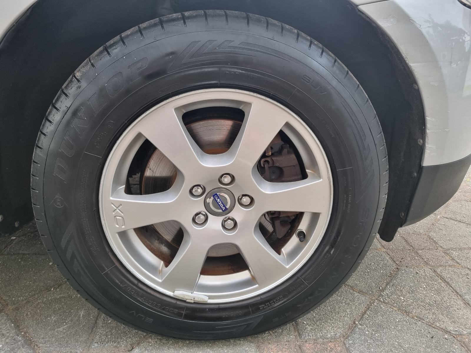 Volvo XC60 D3 -1 VL-NAVIGACIJA-PARK SENZORI-NOVE GUME-GRIJANJE SJEDALA, fotografija 11