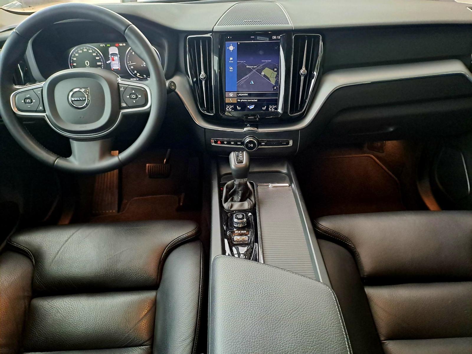 Volvo XC60 AWD D4 Aut.MOMENTUM+, fotografija 17