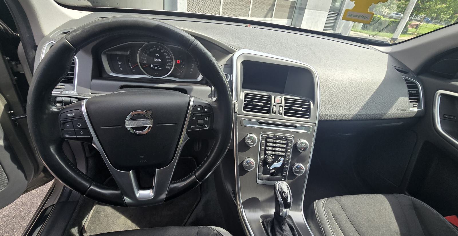 Volvo XC60 AWD D4 automatik 5 cilindara!! Reg. 4/2027., fotografija 6