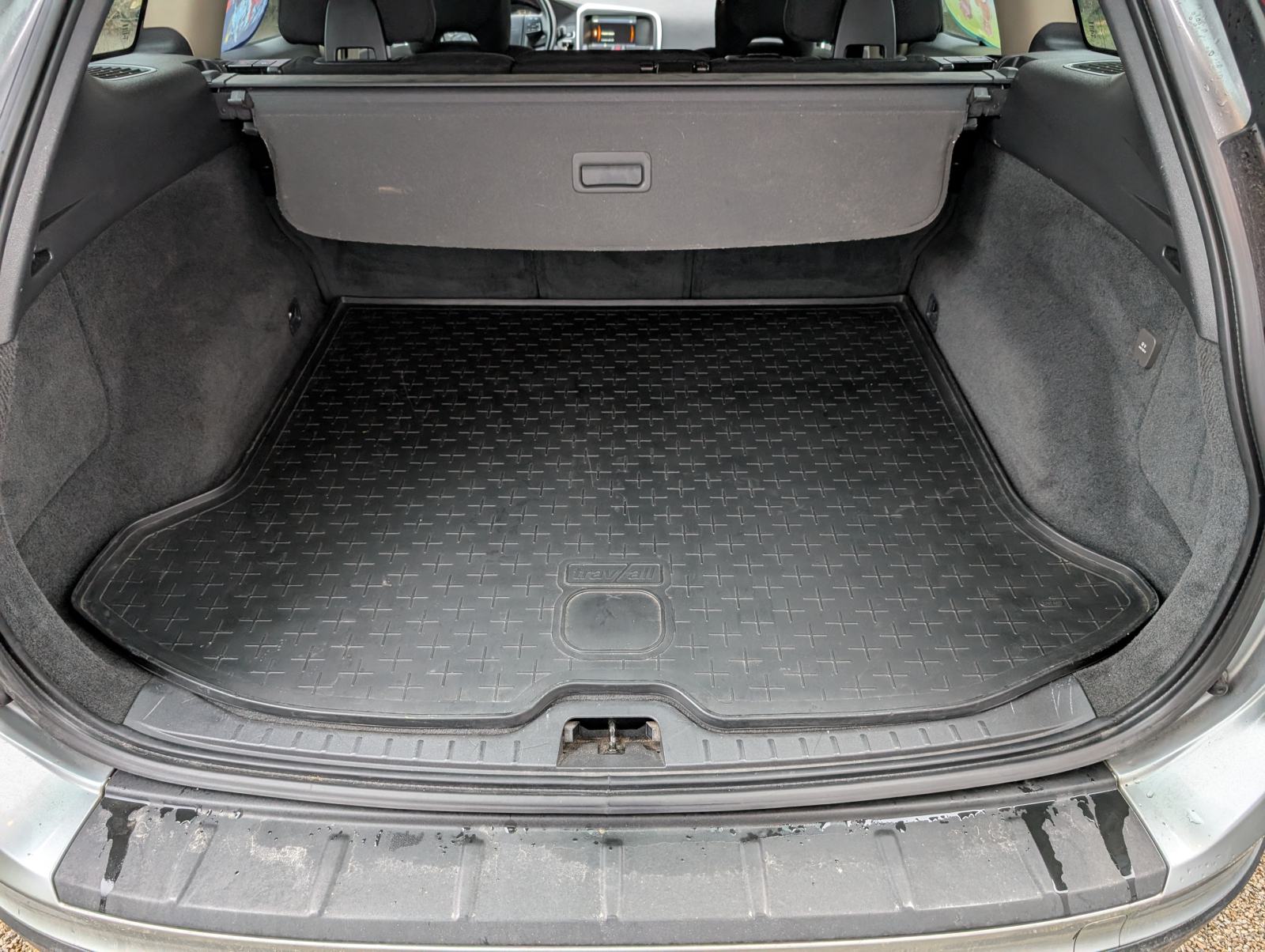 Volvo XC60 AWD D4 automatik, fotografija 16