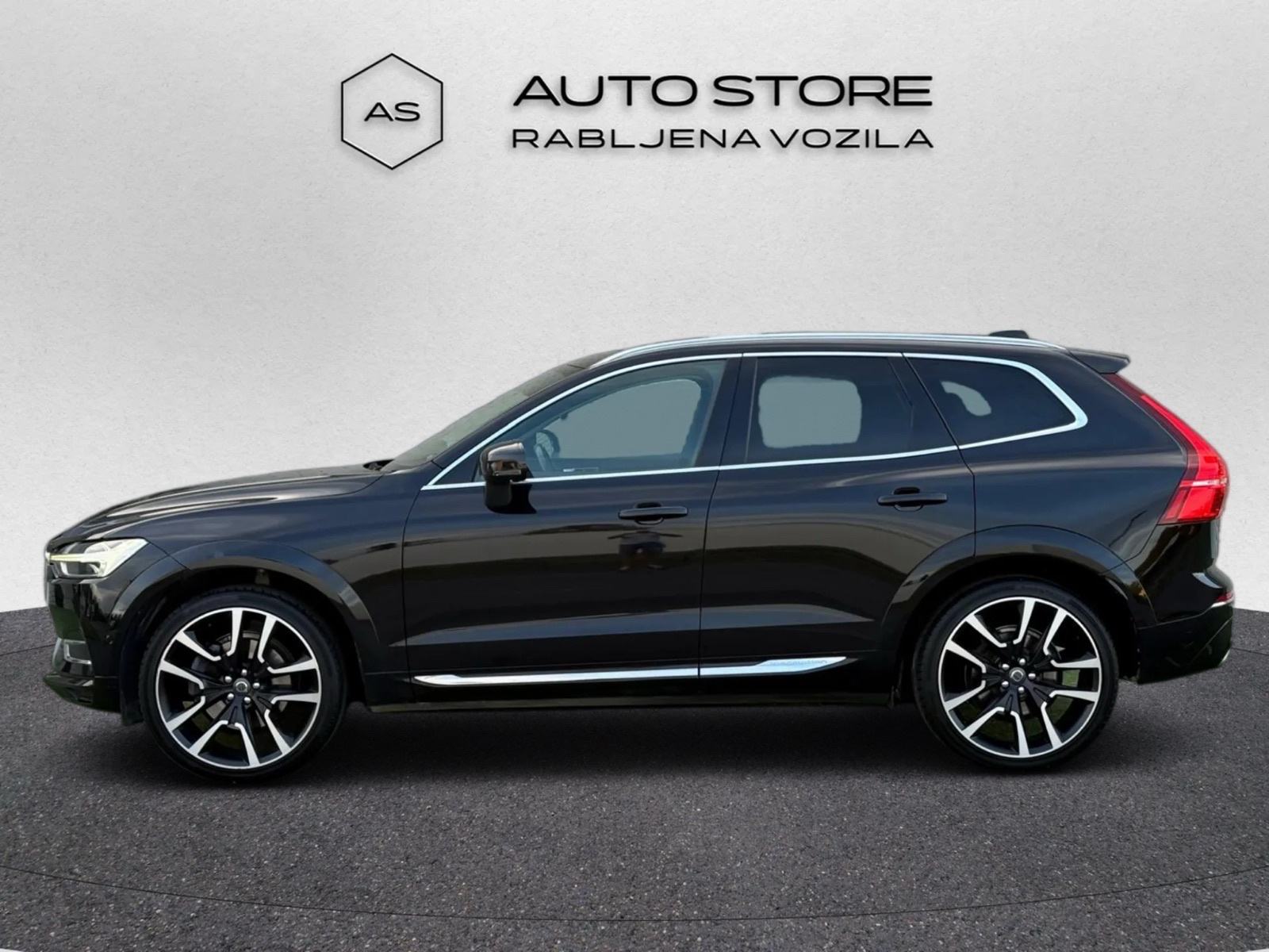Volvo XC60 AWD D5 Inscription Aut. | JAMSTVO 12/24 | NAVI, VIRTUAL, fotografija 2