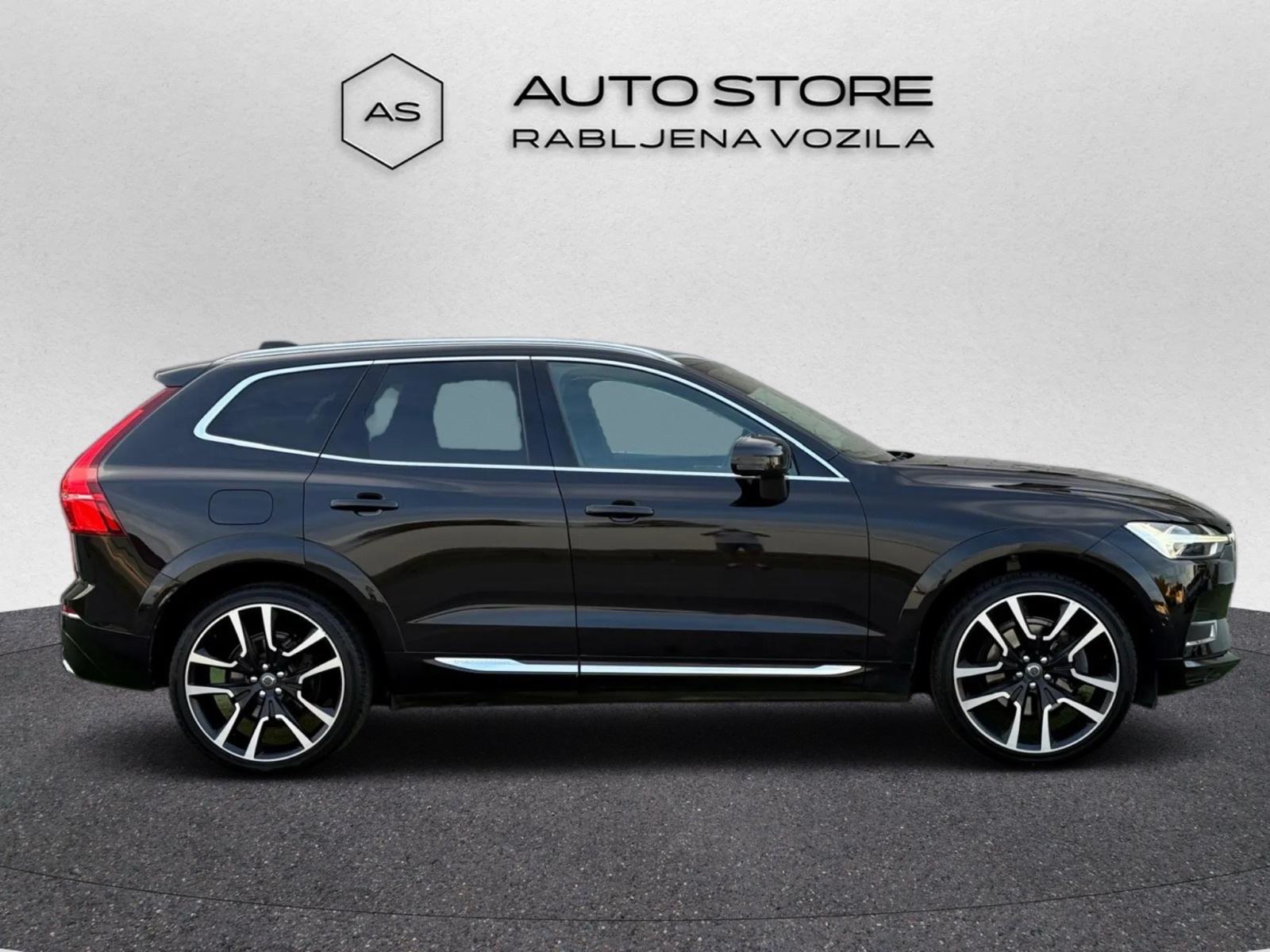 Volvo XC60 AWD D5 Inscription Aut. | JAMSTVO 12/24 | NAVI, VIRTUAL, fotografija 6