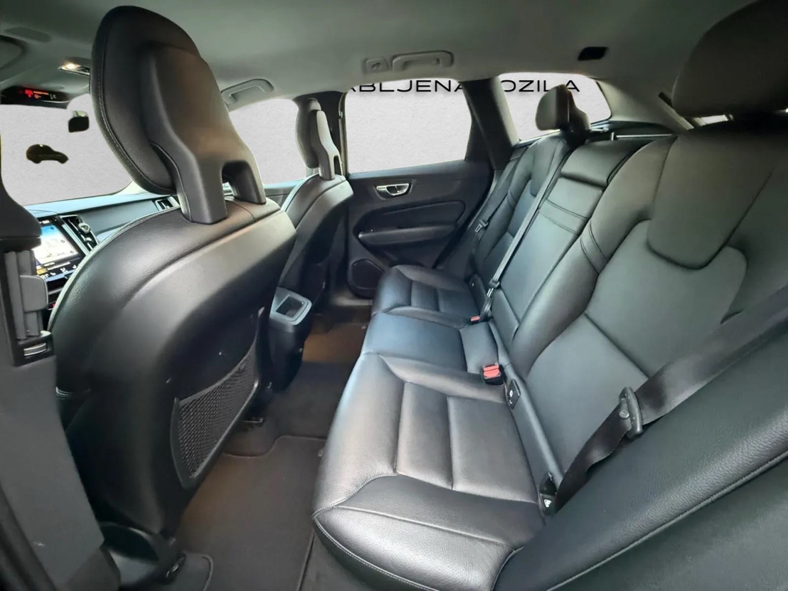 Volvo XC60 AWD D5 Inscription Aut. | JAMSTVO 12/24 | NAVI, VIRTUAL, fotografija 11