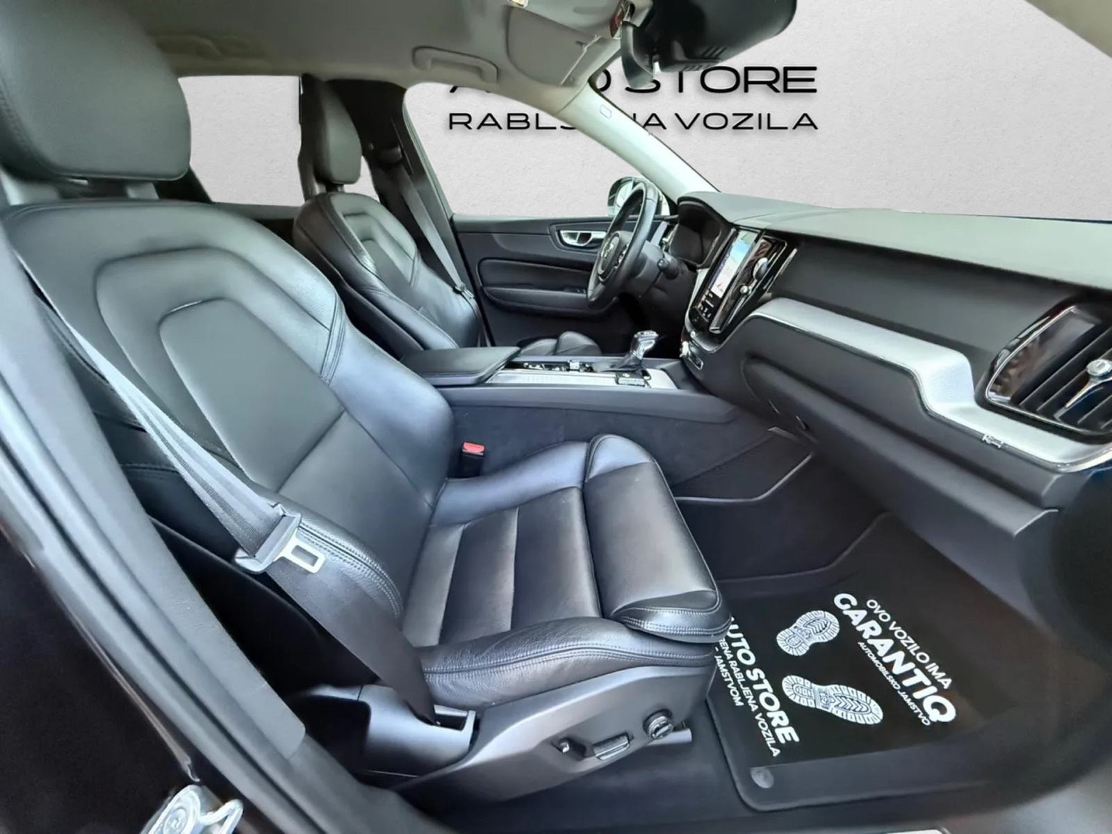 Volvo XC60 AWD D5 Inscription Aut. | JAMSTVO 12/24 | NAVI, VIRTUAL, fotografija 13