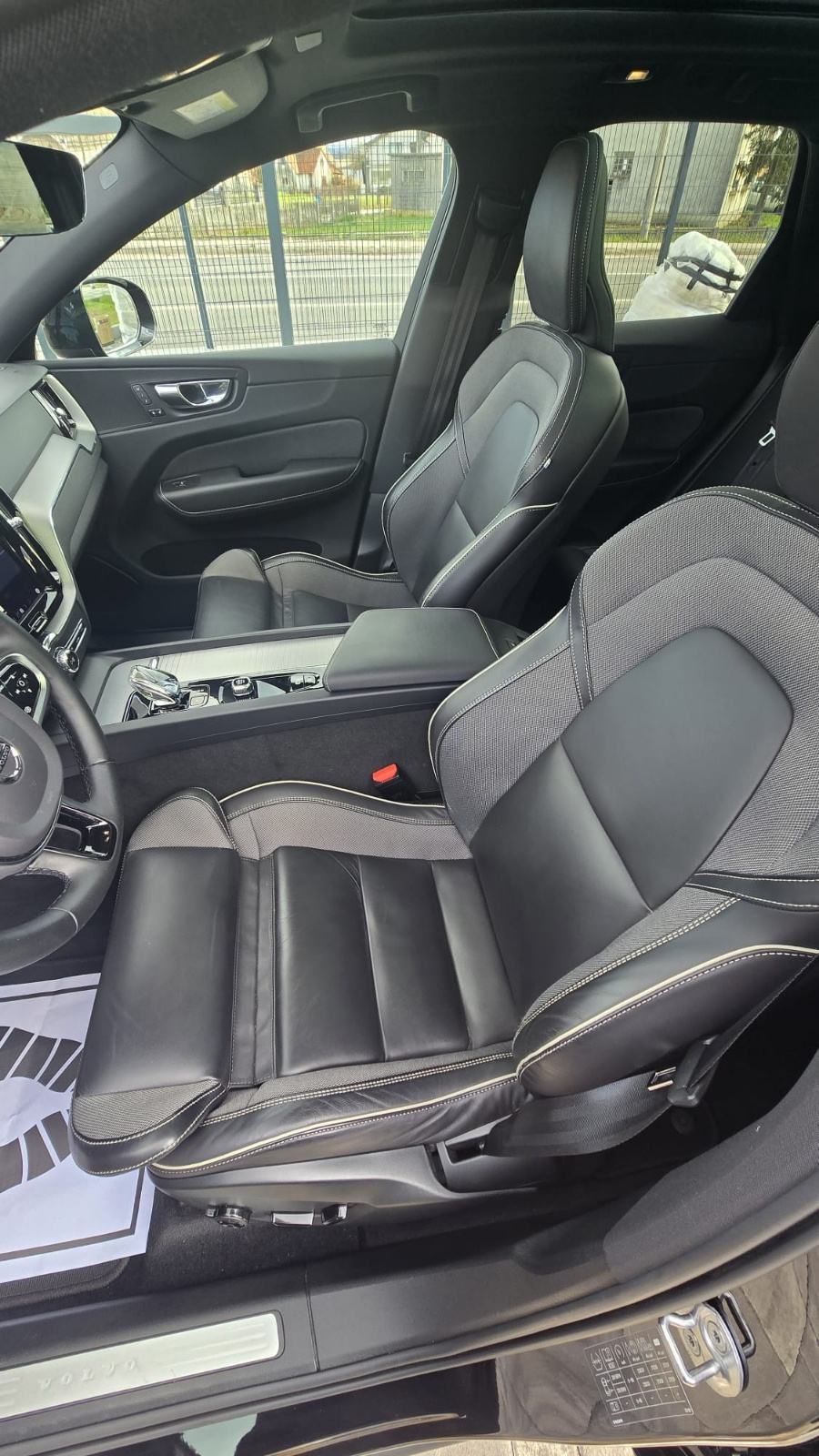 Volvo XC60 B4 automatik, fotografija 7
