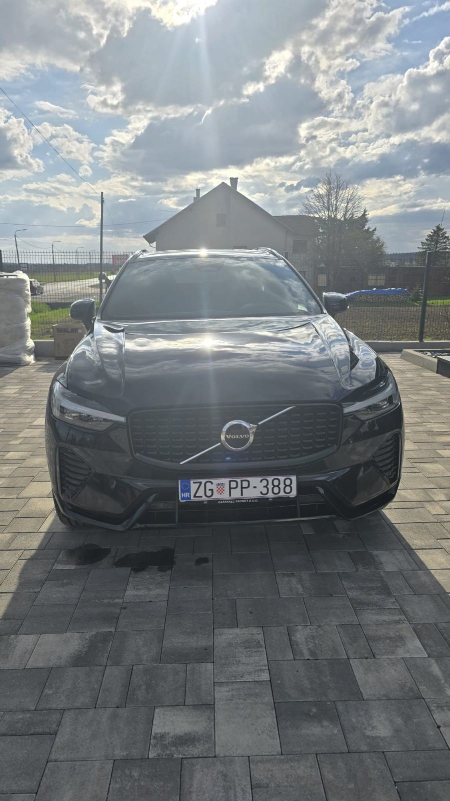 Volvo XC60 B4 automatik, fotografija 9
