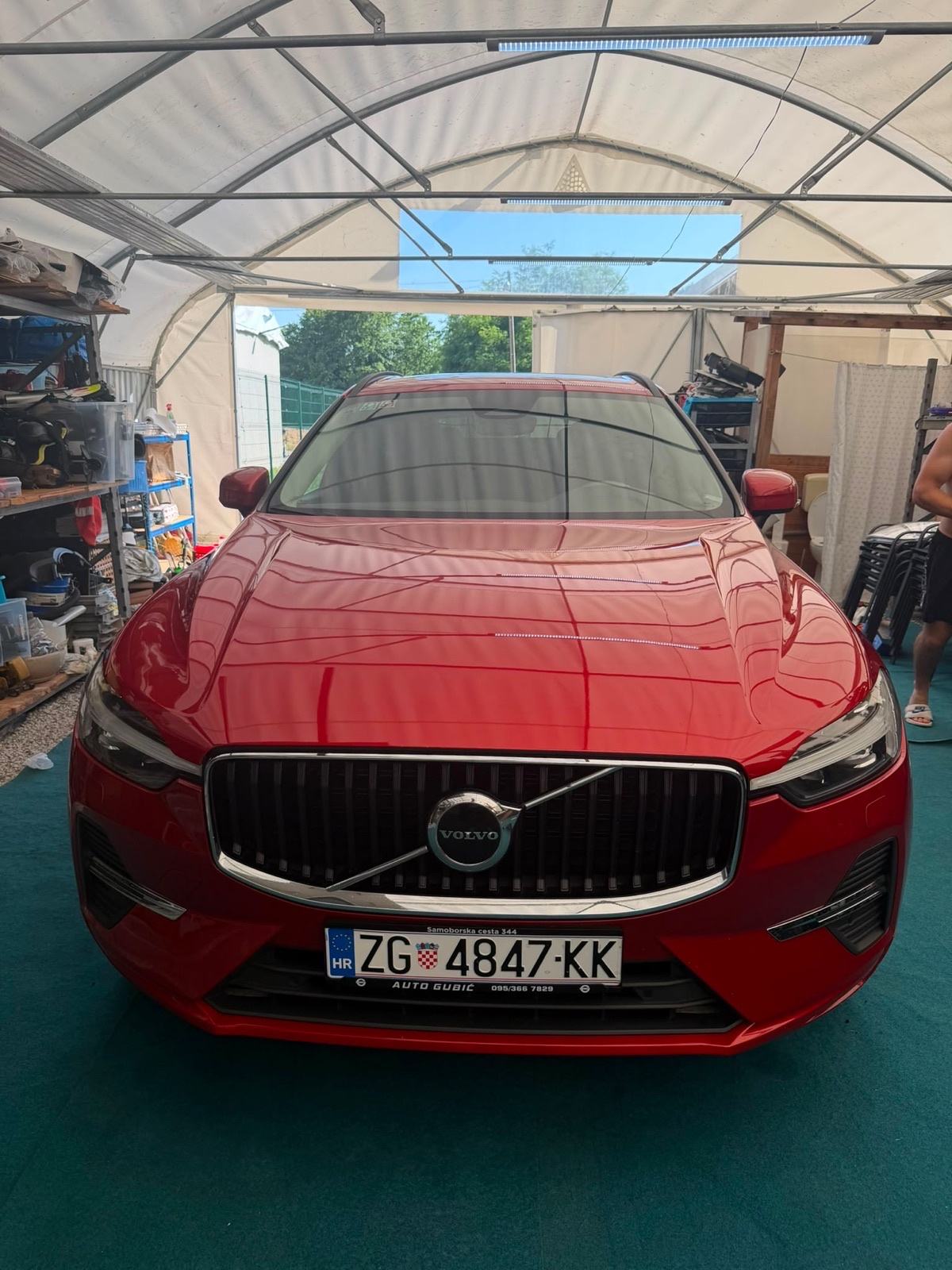 Volvo XC60 , B4, AWD, 2022, automatik, fotografija 2
