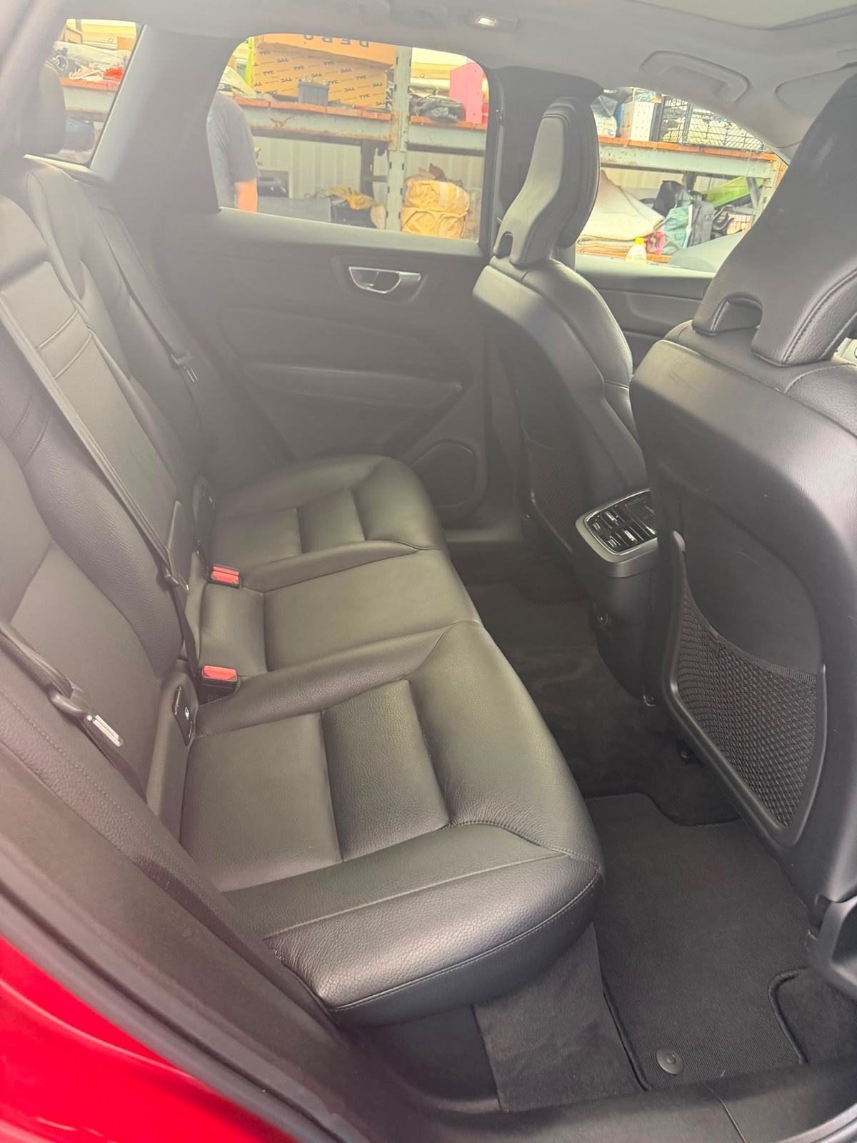 Volvo XC60 , B4, AWD, 2022, automatik, fotografija 12