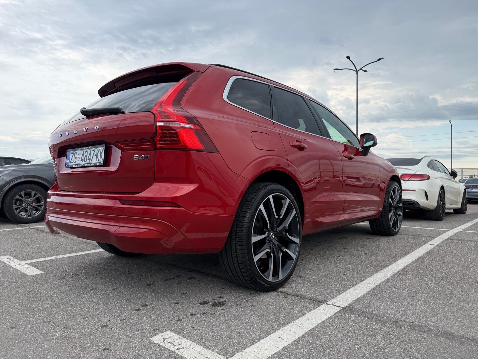 Volvo XC60 , B4, AWD, 2022, automatik, fotografija 16