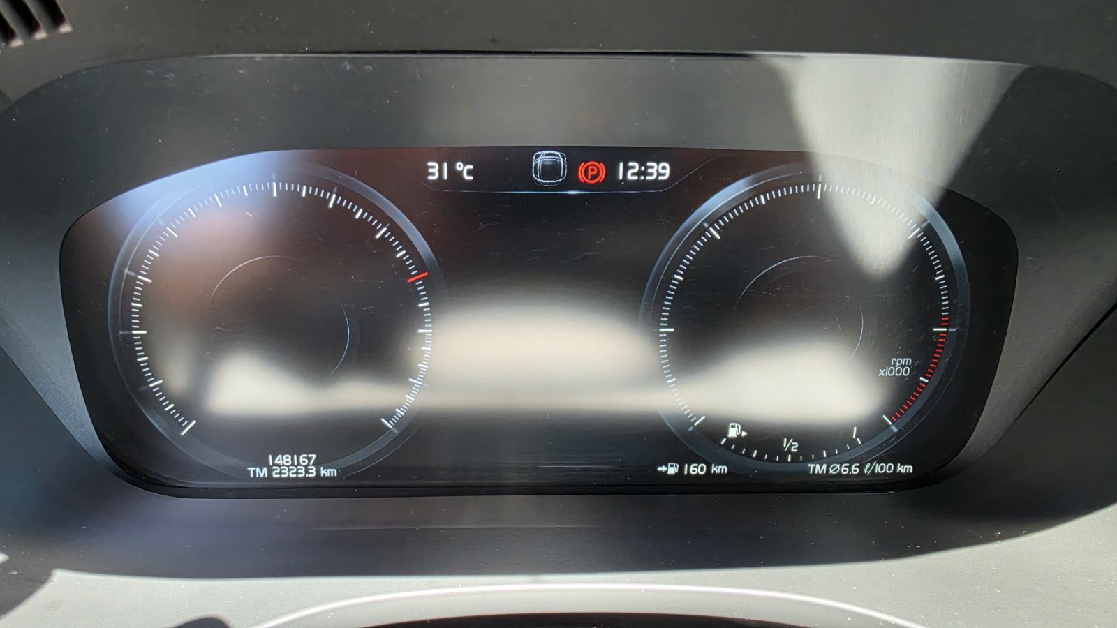 Volvo XC60 B4 AWD Inscription automatik, fotografija 12