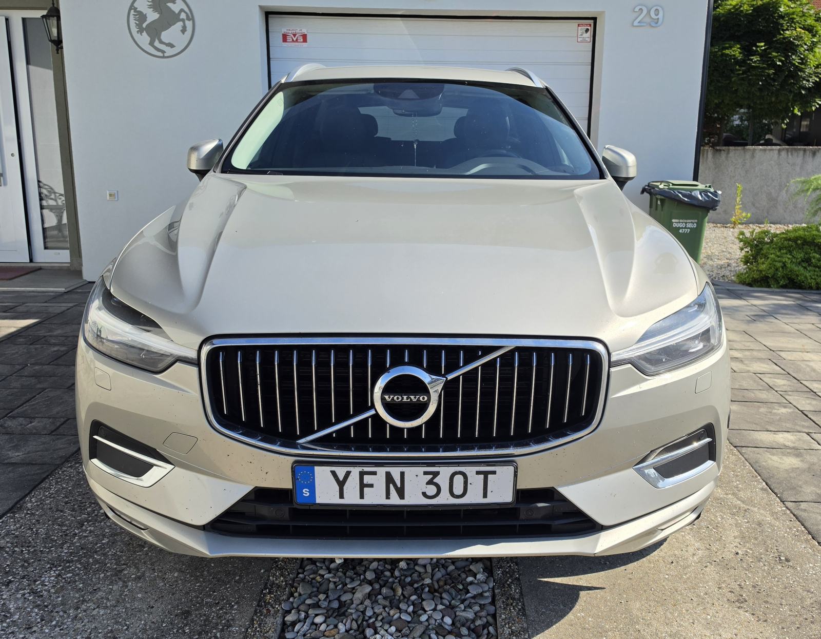 Volvo XC60 B4 AWD Inscription automatik, fotografija 2
