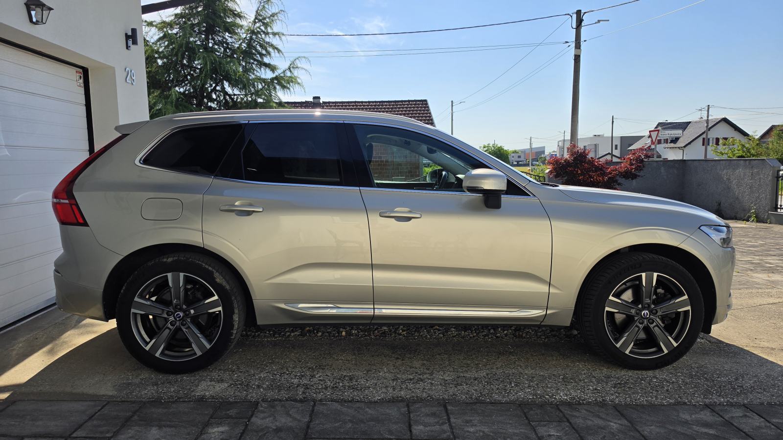 Volvo XC60 B4 AWD Inscription automatik, fotografija 6