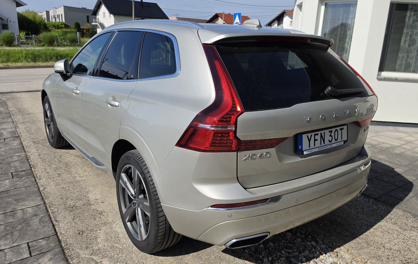 Volvo XC60 B4 AWD Inscription automatik, fotografija 4