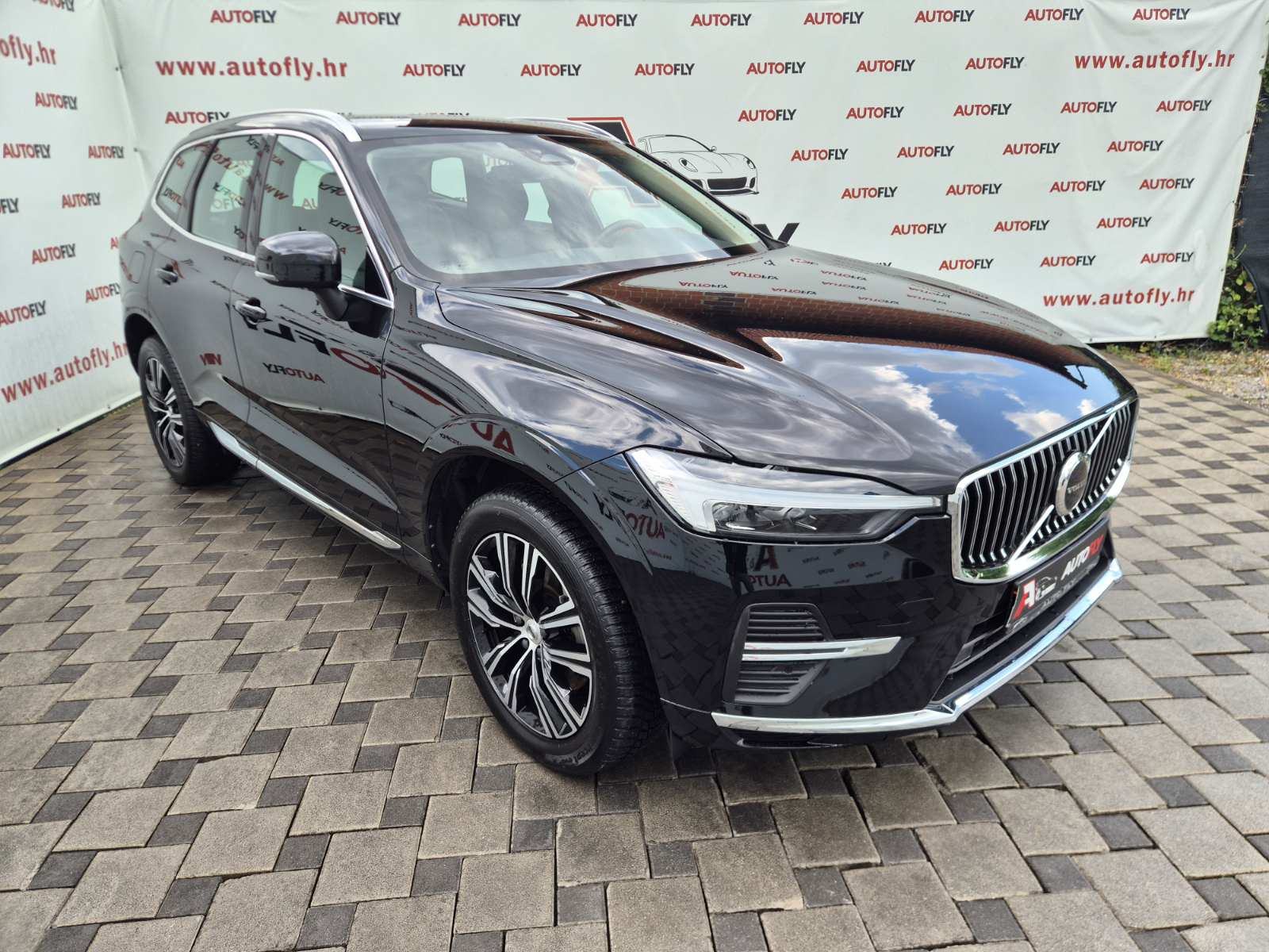 Volvo XC60 B4 AWD Momentum, Virtual, Led, Kamera, Navigacija, 19", fotografija 9