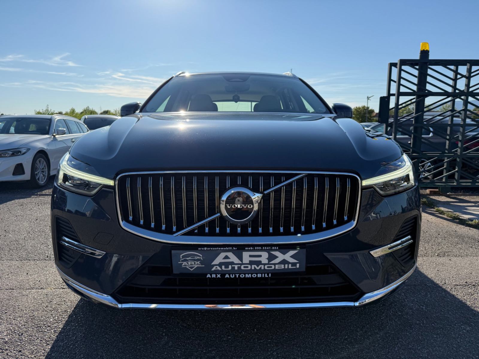 Volvo XC60 B4 AWD, fotografija 2