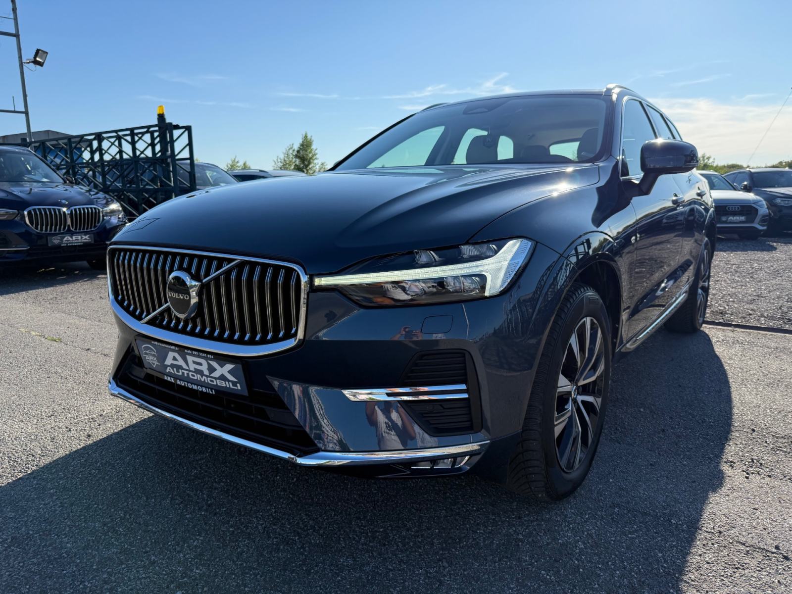 Volvo XC60 B4 AWD, fotografija 3