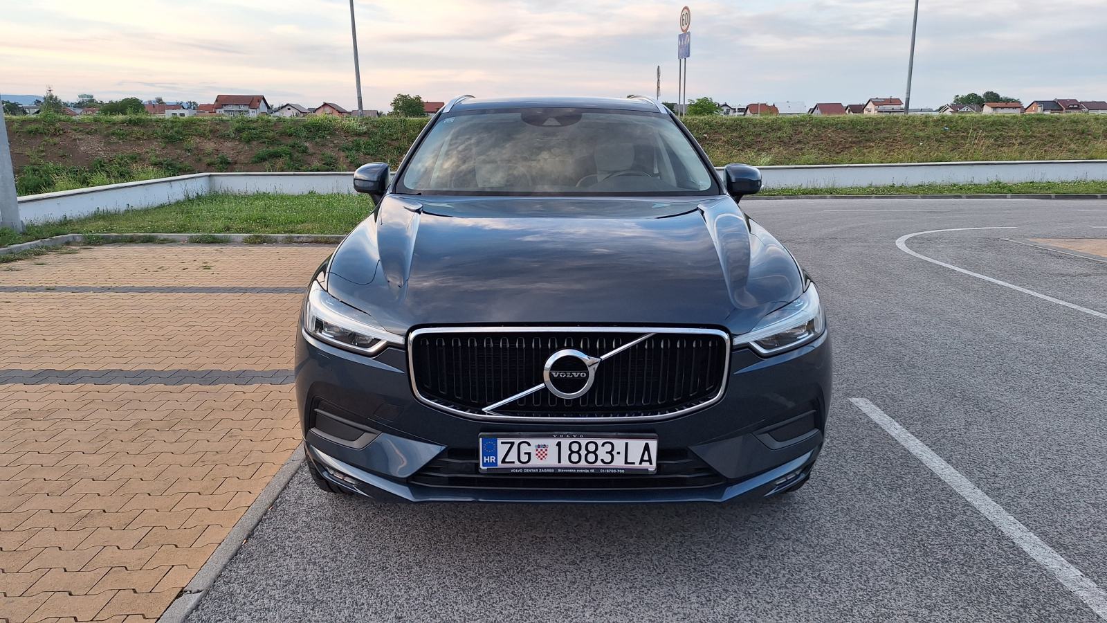 Volvo XC60 B4 (diesel) BUSINESS, AUTOMATIK, AWD, NAVI, LED, KAMERA, fotografija 7