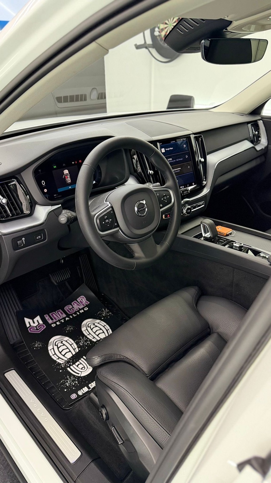 Volvo XC60 B4 DieseI°MOMENTUM PRO°PANO°KAM 360°GRIJANJE SJ°U PDVU°, fotografija 8