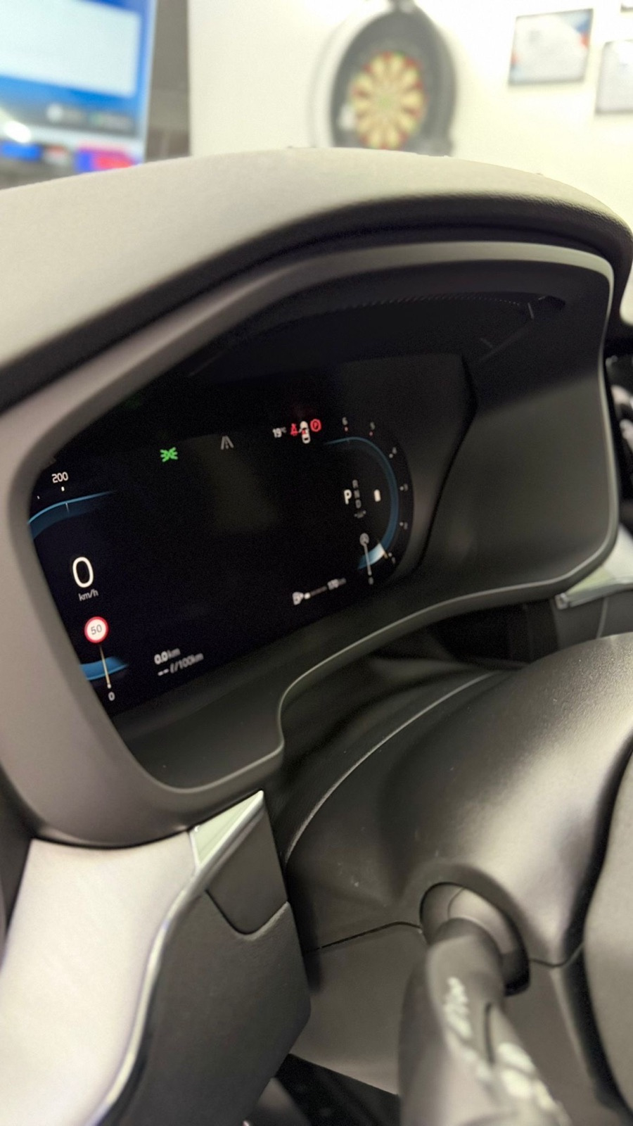 Volvo XC60 B4 DieseI°MOMENTUM PRO°PANO°KAM 360°GRIJANJE SJ°U PDVU°, fotografija 9