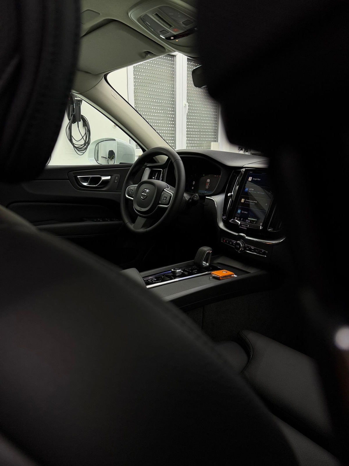 Volvo XC60 B4 DieseI°MOMENTUM PRO°PANO°KAM 360°GRIJANJE SJ°U PDVU°, fotografija 14