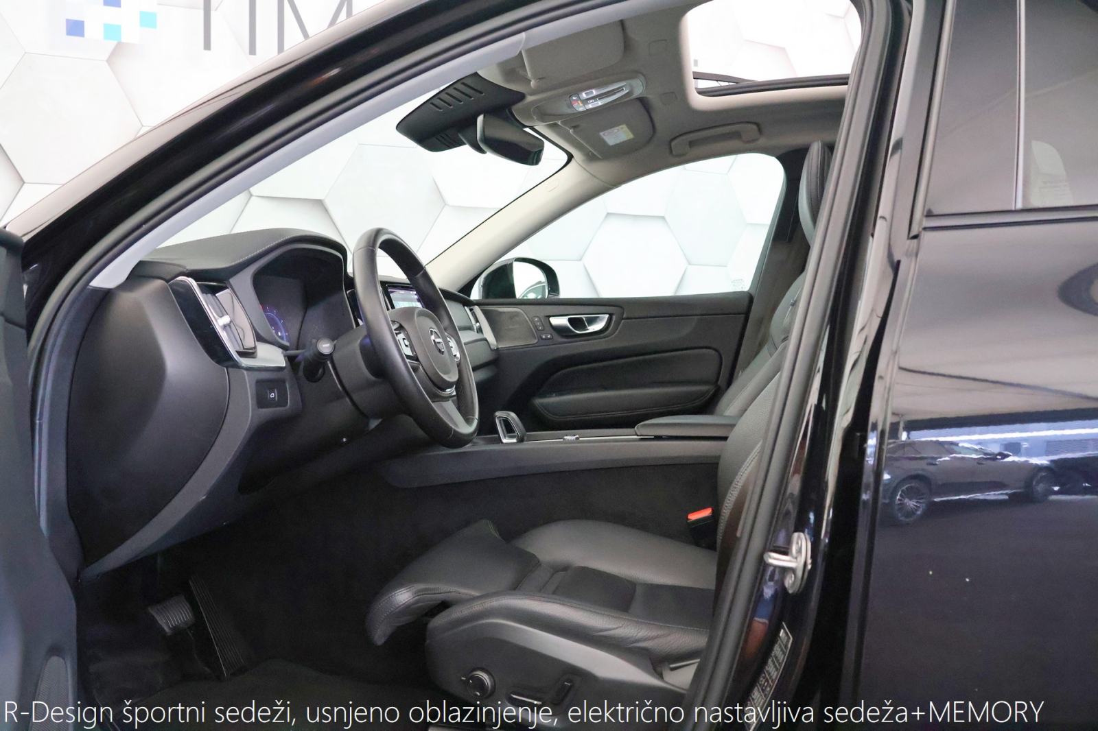 Volvo XC60 B4D 2.0d AWD Geartonic R-Design DARK Plus 197KS PANORAMA, fotografija 9