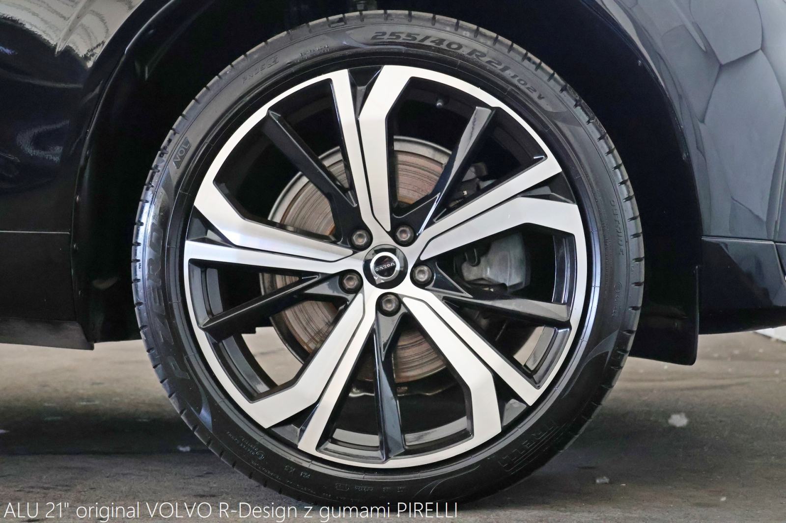 Volvo XC60 B4D 2.0d AWD Geartonic R-Design DARK Plus 197KS PANORAMA, fotografija 18