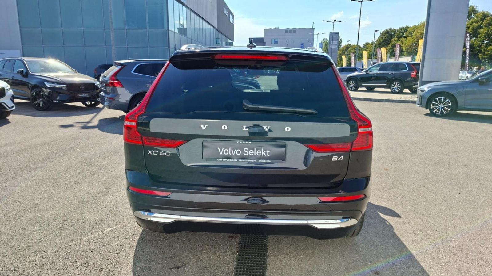 Volvo XC60 B4D PLUS BRIGHT, NAV , KAMERA, TEMPOMAT, JAMSTVO, fotografija 8