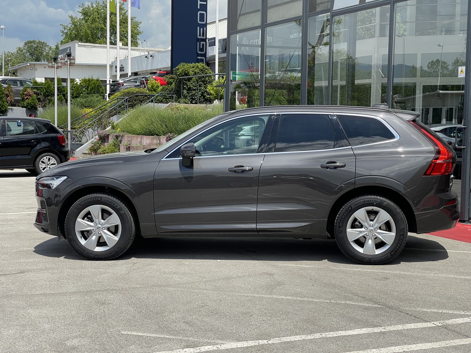 Volvo XC60 B5 AWD CORE, fotografija 9