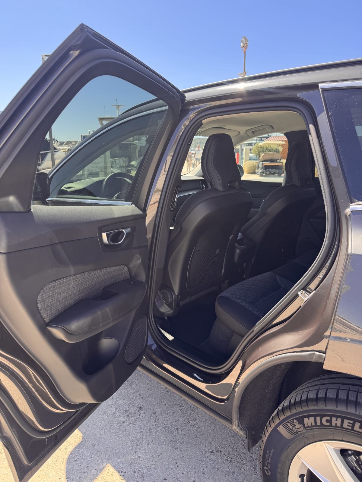 Volvo XC60 B5 AWD CORE, fotografija 11