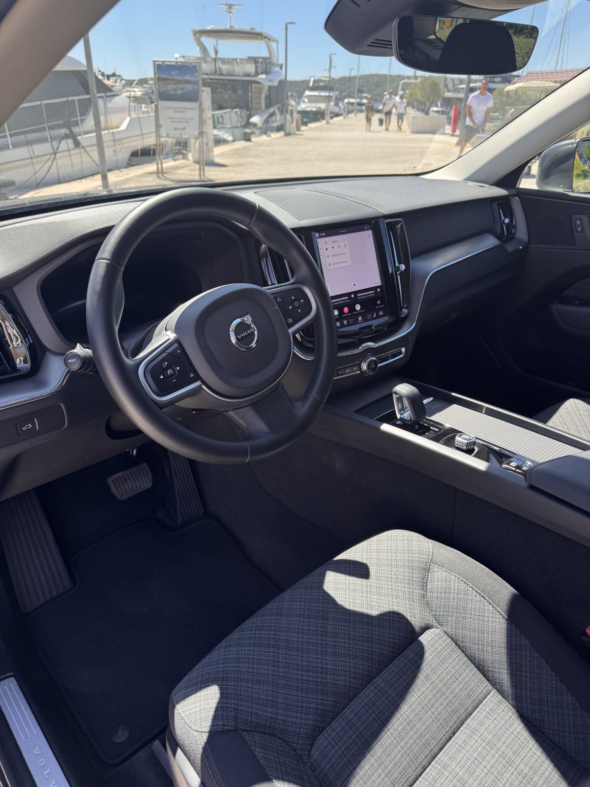 Volvo XC60 B5 AWD CORE, fotografija 10
