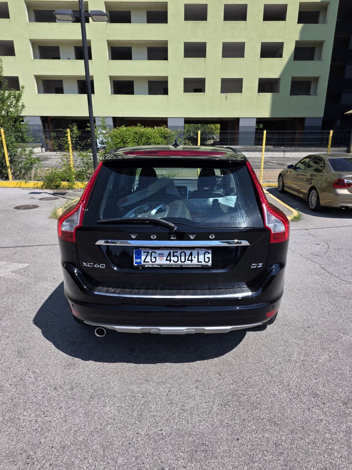 Volvo XC60 D3 Automatik, 2017 god, 171000 km, Servisna, Reg 7/2027, fotografija 3