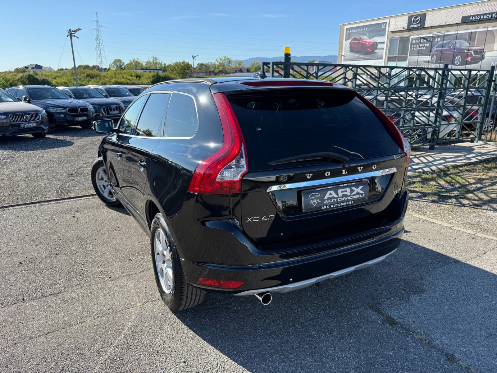 Volvo XC60 D3 °XENON°MF VOLAN°GRIJANJE SJ°VELIKI SERVIS°REG:11/2026°, fotografija 10
