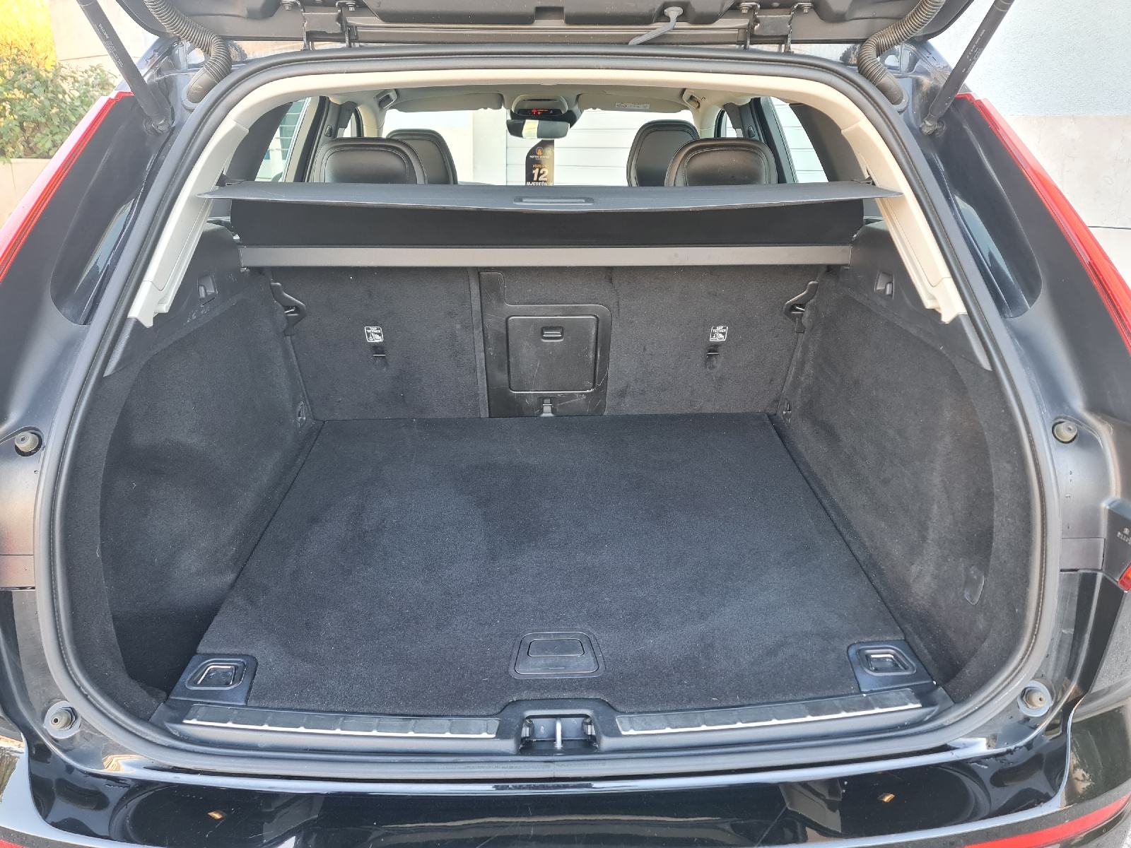 Volvo XC60 D4 AUT.⛔️REGISTRIRAN+NOVE GUME⛔️, fotografija 15