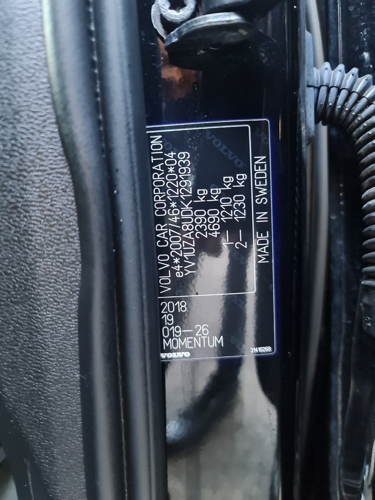 Volvo XC60 D4 AUT.⛔️REGISTRIRAN+NOVE GUME⛔️, fotografija 16