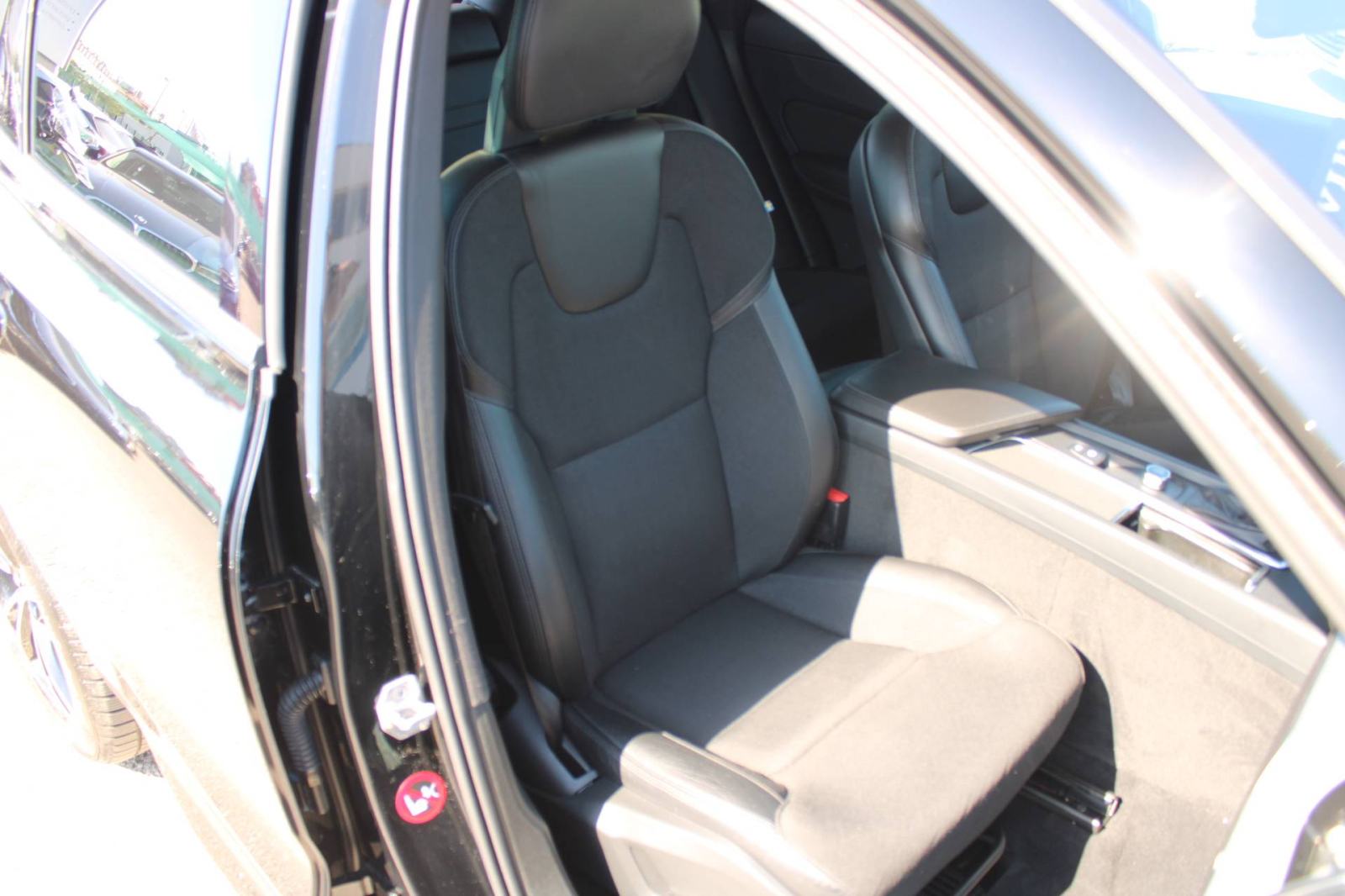 Volvo XC60 D4 AWD AUTOMATIK *NAVIGACIJA, LED*, fotografija 12