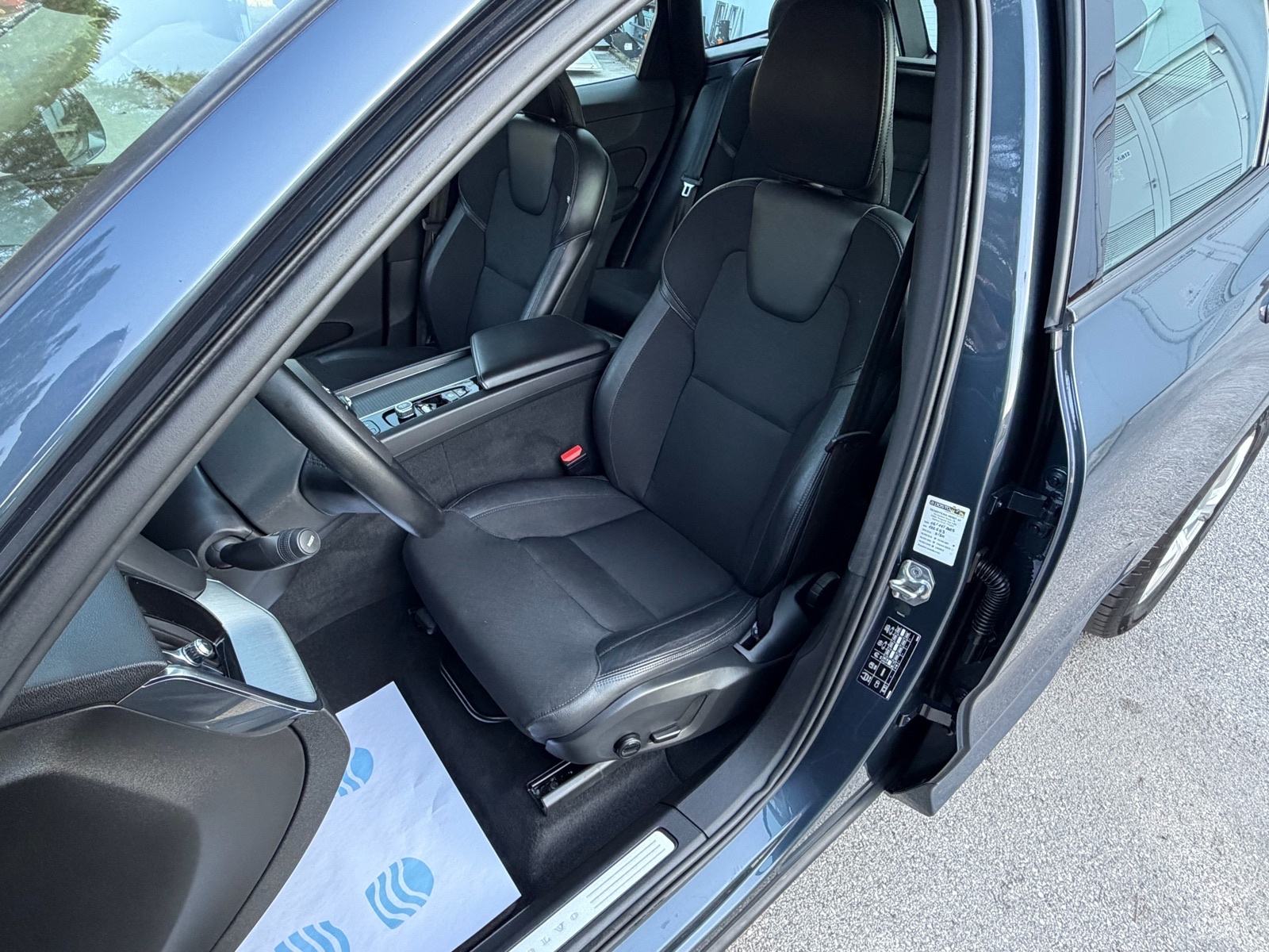 Volvo XC60 D4 AWD, fotografija 15