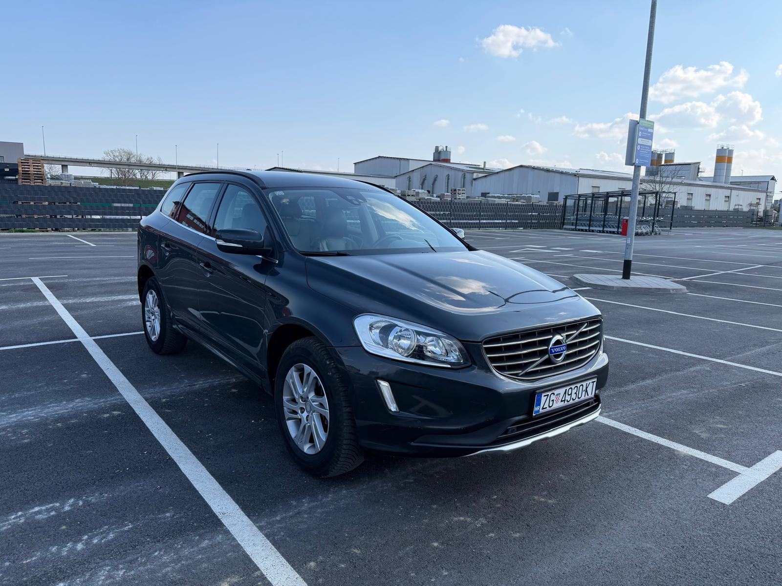 Volvo XC60 D4 MOMENTUM AUTOMATIK, pogled izvana - slika 3