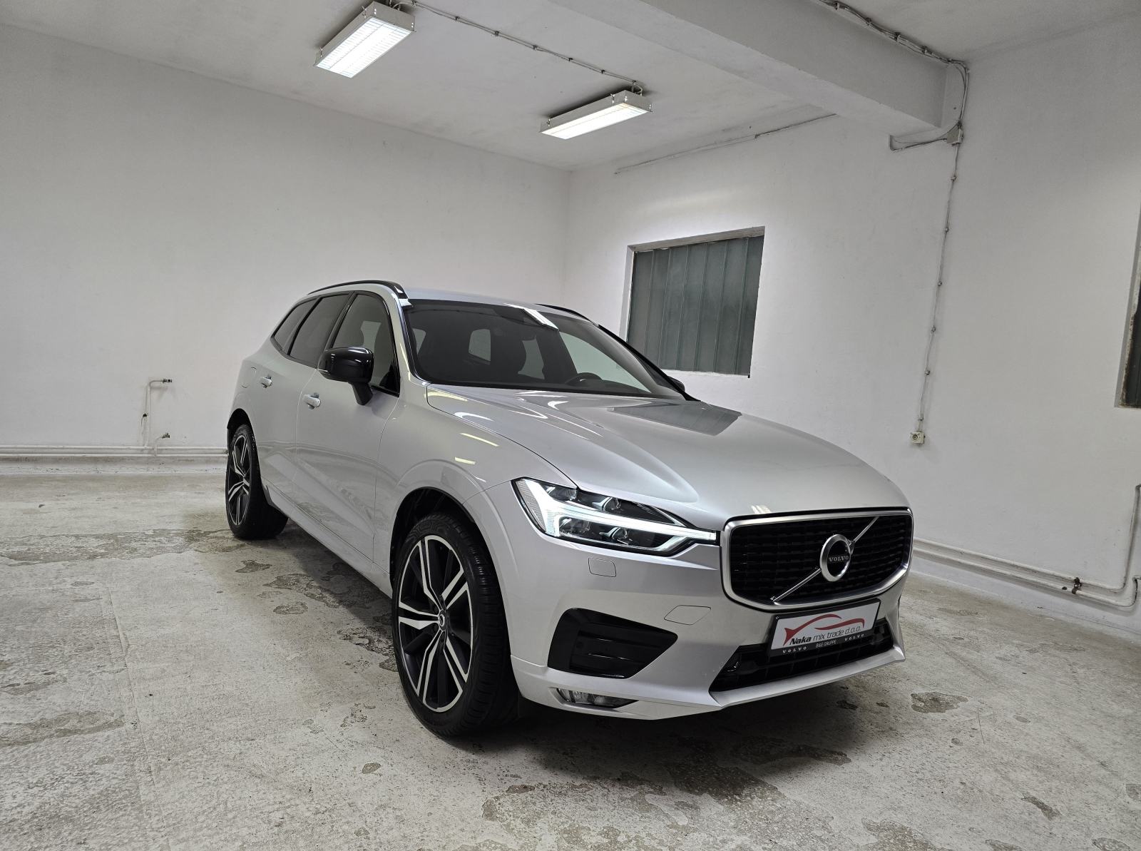 Volvo XC60 D4 R DESIGN 2020. ●2 GODINE JAMSTVA● HARMAN/LED/NAV/KAM/21, fotografija 9