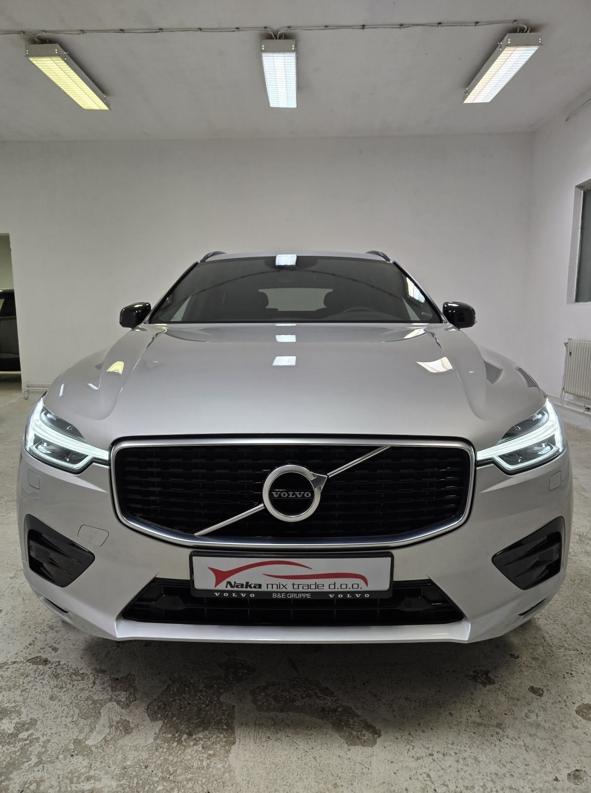 Volvo XC60 D4 R DESIGN 2020. ●2 GODINE JAMSTVA● HARMAN/LED/NAV/KAM/21, fotografija 11