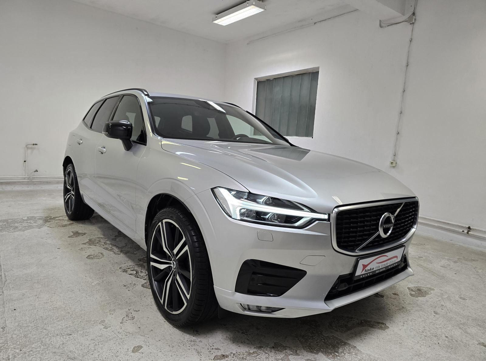 Volvo XC60 D4 R DESIGN 2020. ●2 GODINE JAMSTVA● HARMAN/LED/NAV/KAM/21, fotografija 10