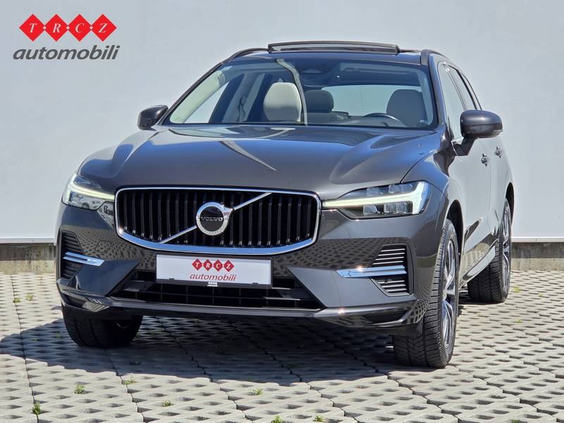 VOLVO XC60 DB AWD Momentum Pro, fotografija 2
