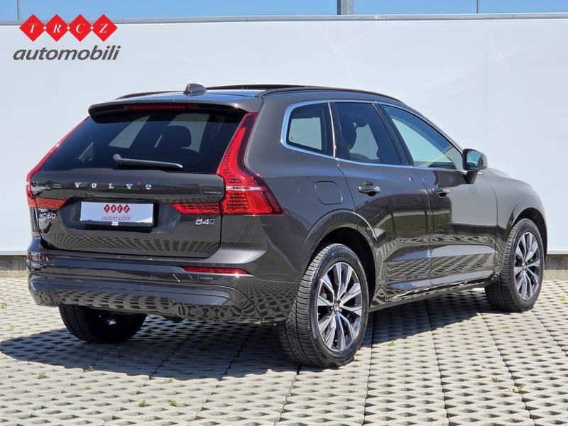 VOLVO XC60 DB AWD Momentum Pro, fotografija 4