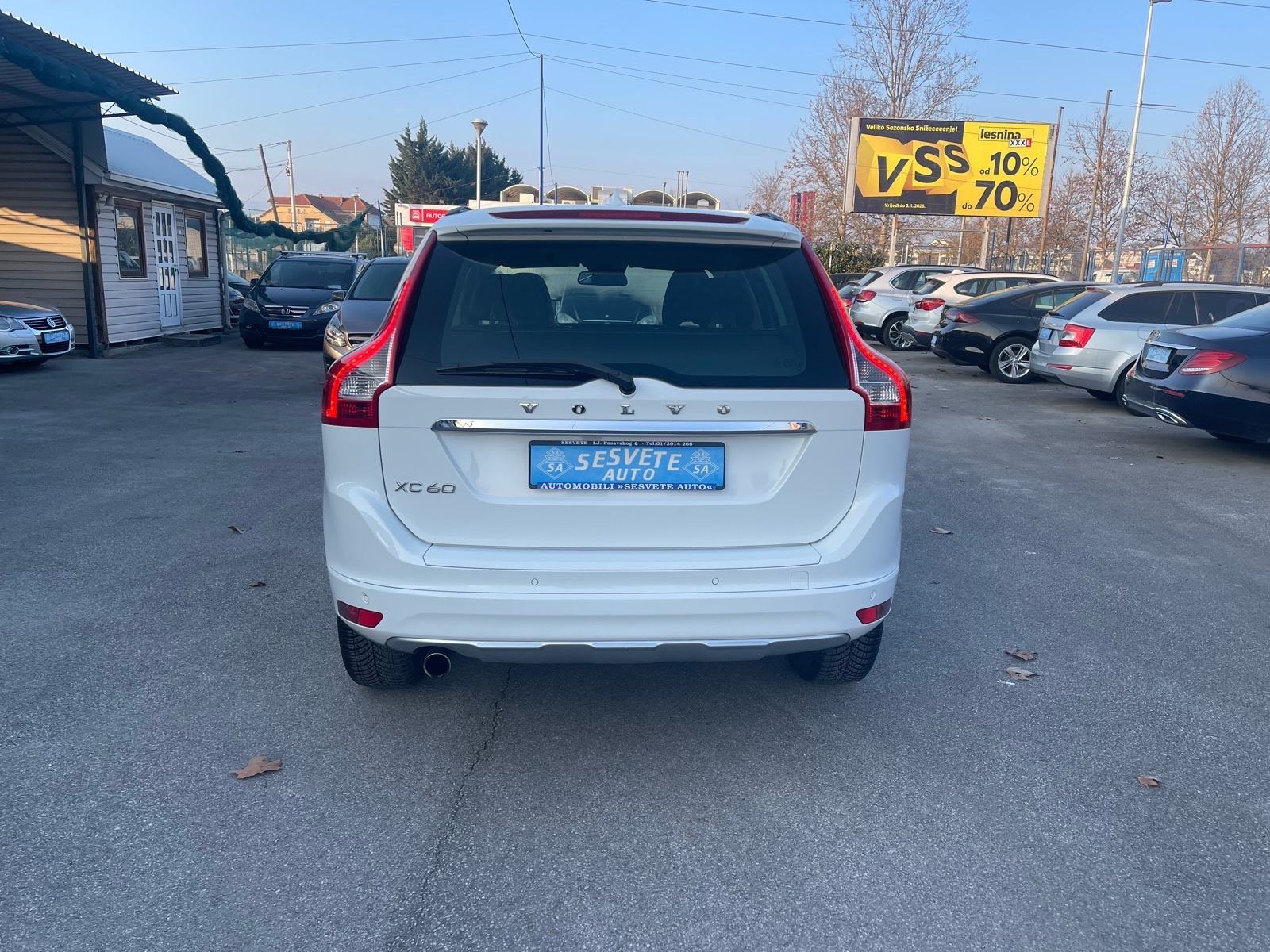 Volvo XC60 FWD D3 automatik !!, fotografija 4
