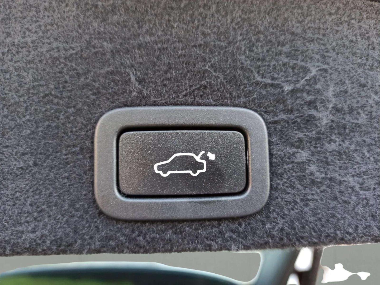 Volvo XC60 FWD D3, fotografija 20